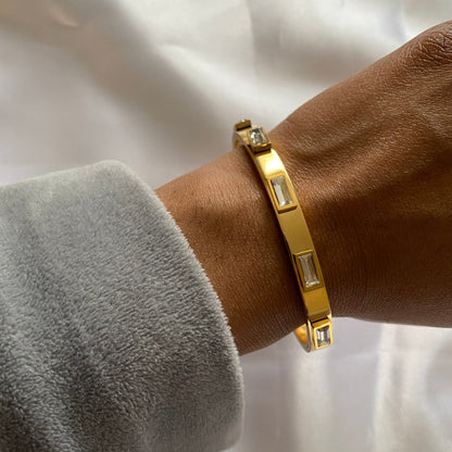 Valentine Gold Bangle