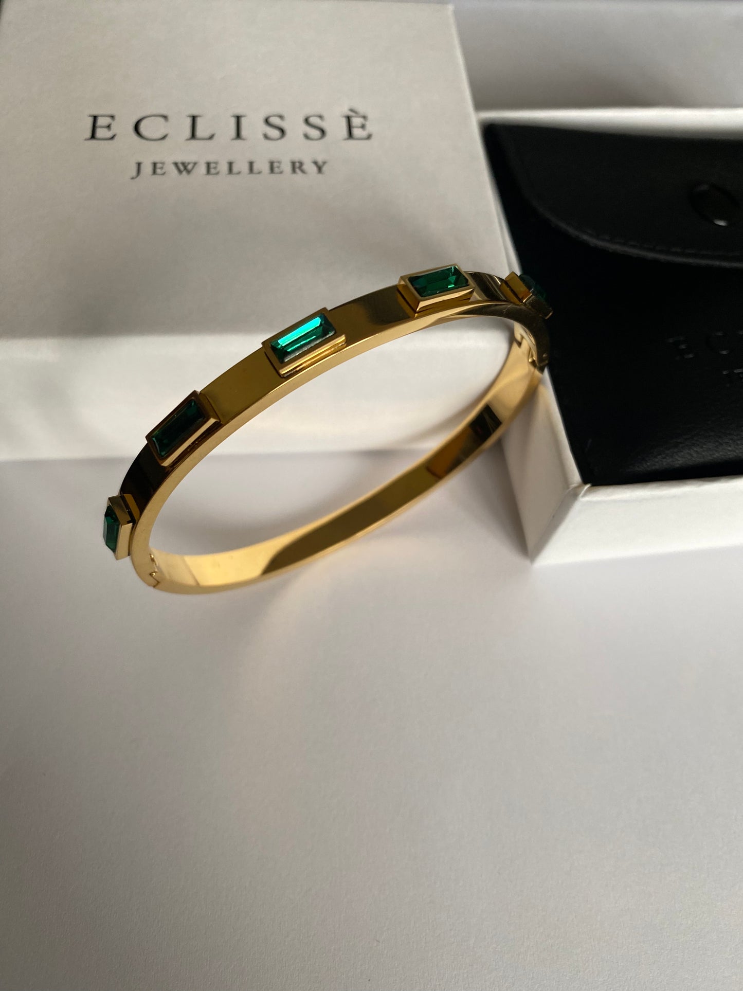 Valentine Emerald 18k Gold Bangle